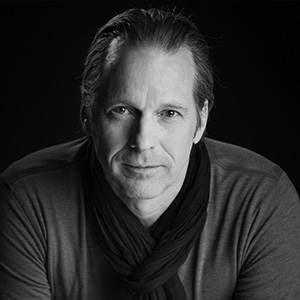 iconic live show and entertainment dragone